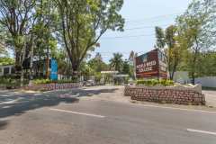 Entry-Gate